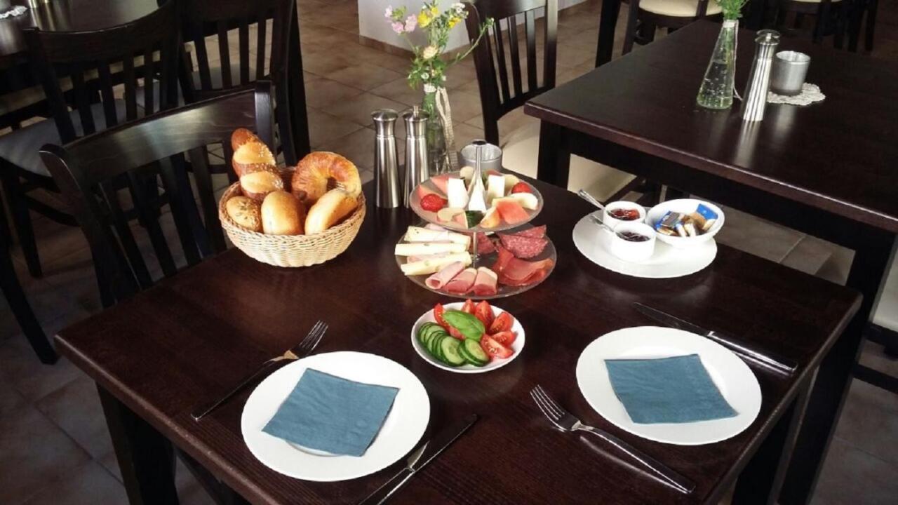 Zum Baren - Einfach Anders Hotel Mainbernheim Екстериор снимка
